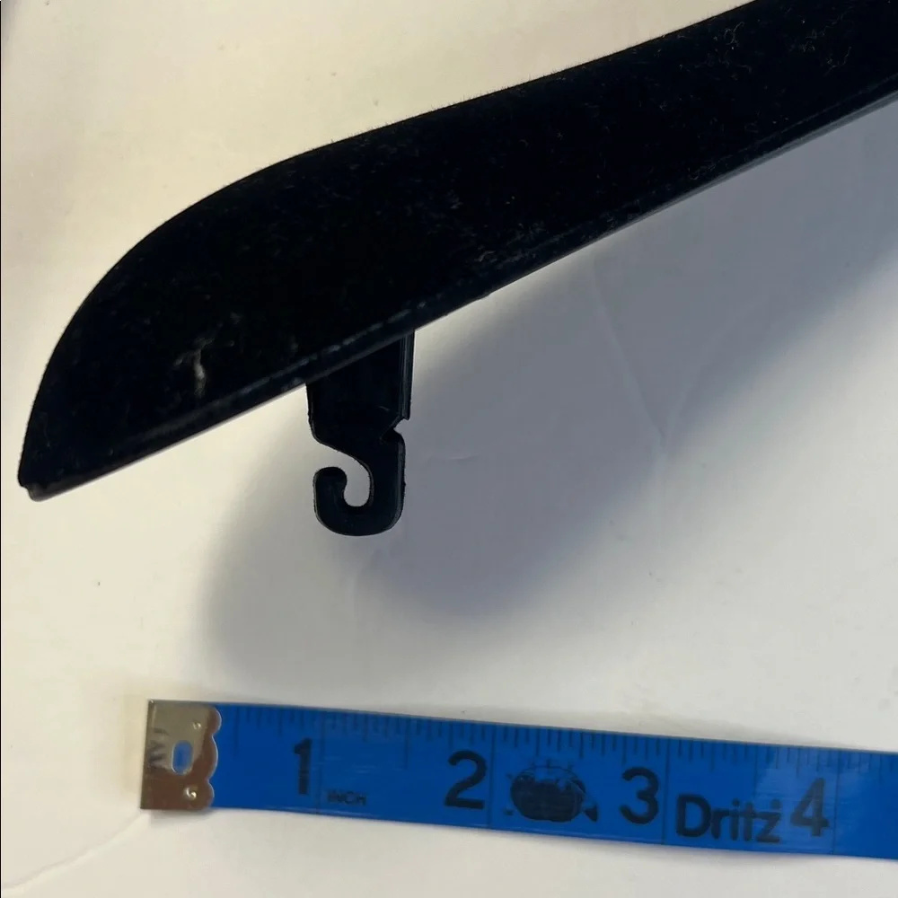 Gucci Black Designer Hanger - Picture 7 of 12